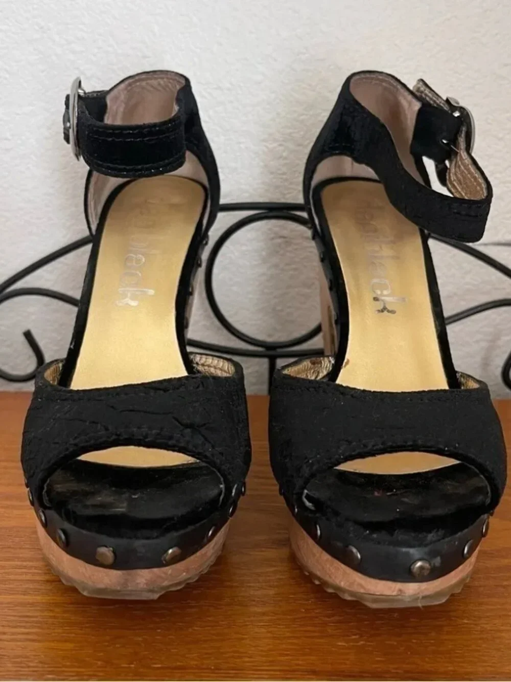 daniblack Black Snakeskin-Pattern Velvet Platform Sandals | Size 7